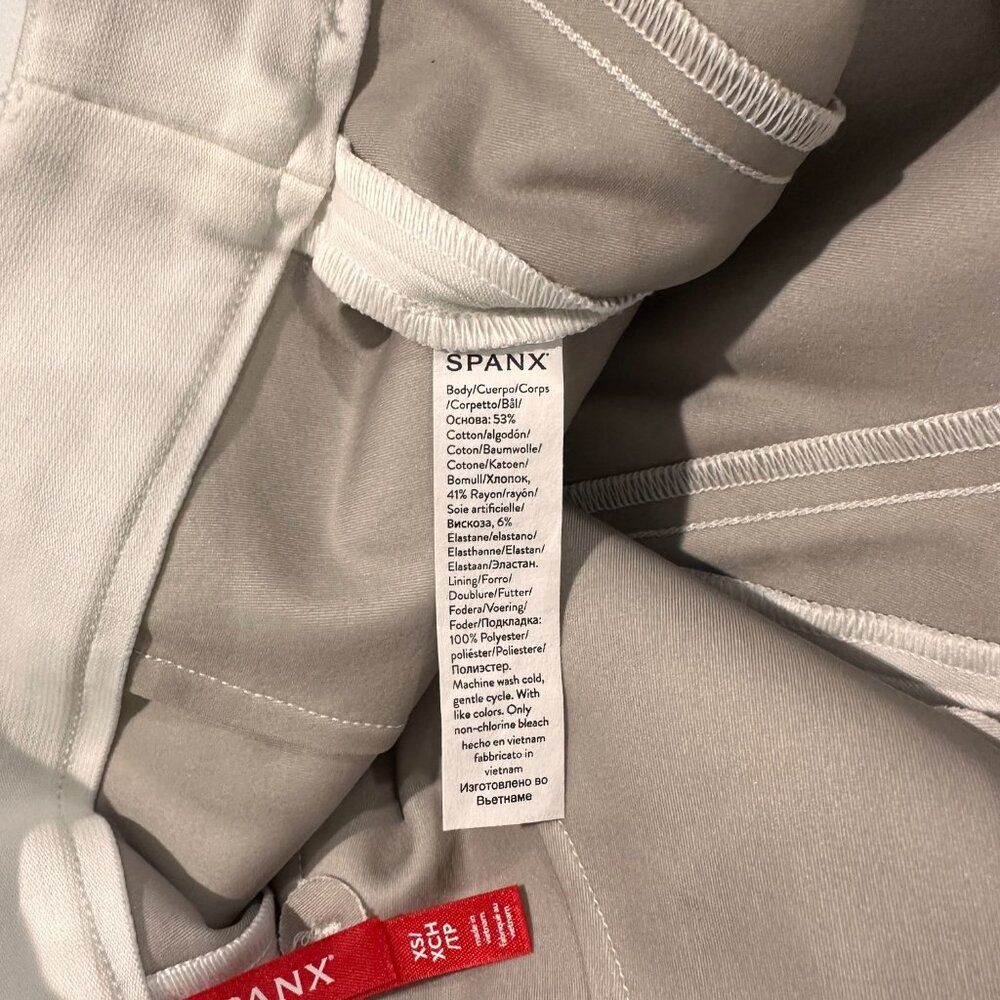 NWT Spanx On-the-Go Slim Straight Ankle Pant 20372Q Classic White PXS Petite XS - Picture 4 of 5